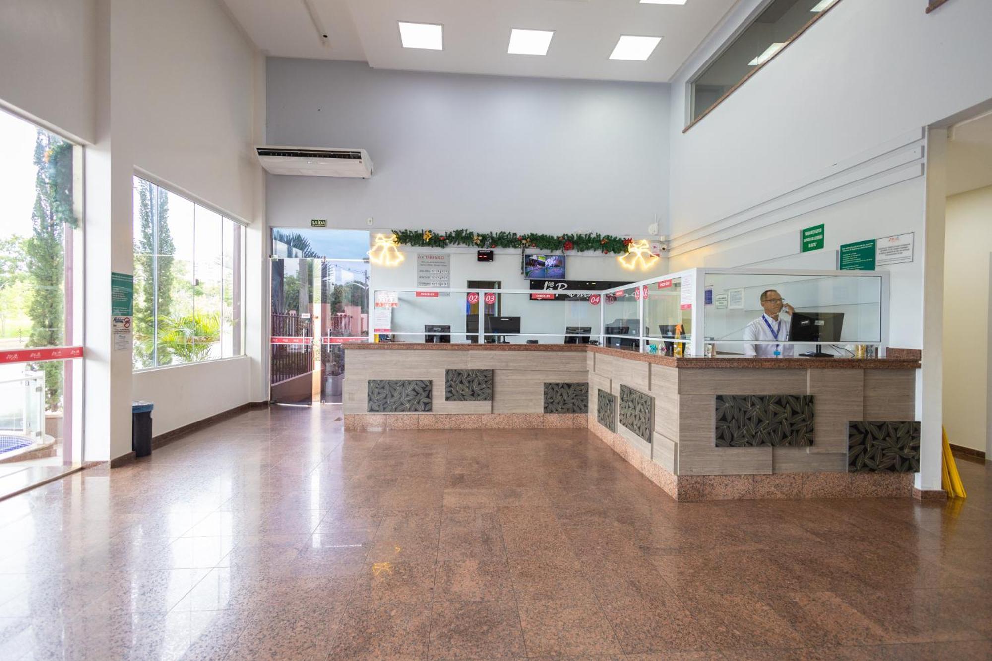 Diroma Fiori Hotel - Bvtur กัลดัสโนวัส ภายนอก รูปภาพ