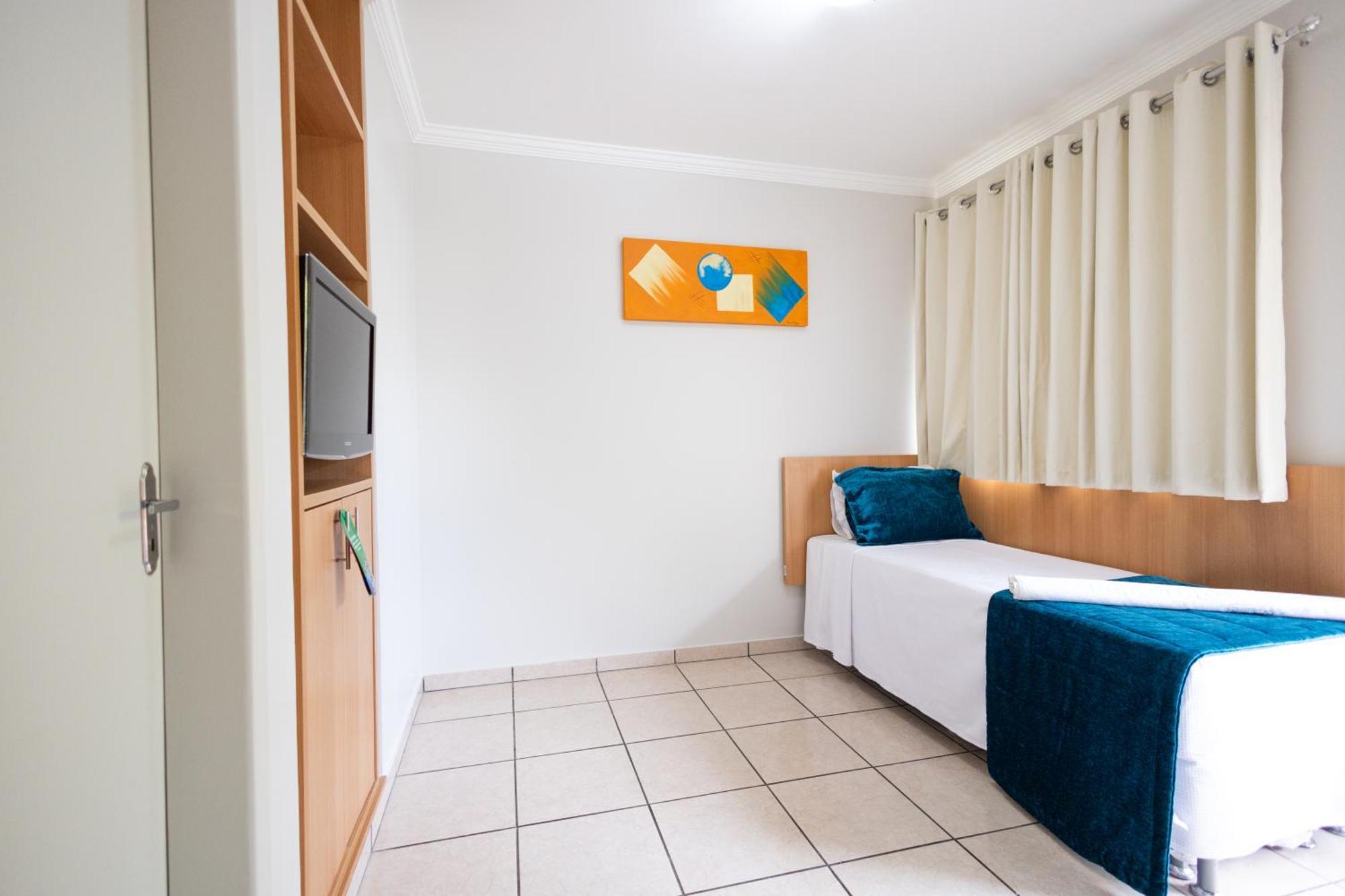 Diroma Fiori Hotel - Bvtur กัลดัสโนวัส ภายนอก รูปภาพ
